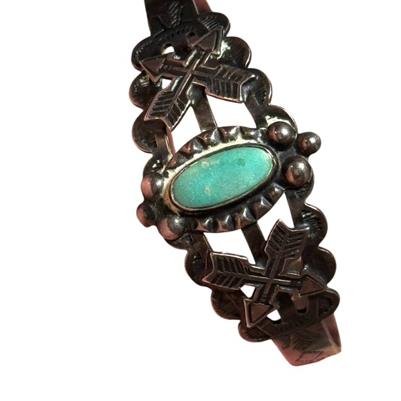 Vintage coin silver Navajo southwestern turquoise etched cuff bracelet - Picture 9 of 10